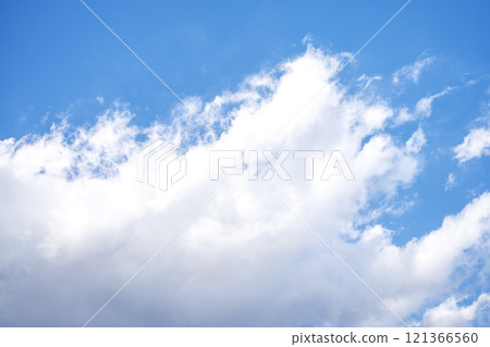 冬天的天空藍天晴朗的12月素材[東京] 121366560