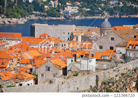 Beautiful view of Dubrovnik from the city walls 121366720