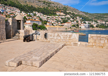 Beautiful view of Dubrovnik from the city walls 121366755