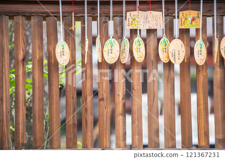 拍攝春天的豐國神社,神社供奉京都市東山區的豐臣秀吉太鼓。 拍攝春天的豐國神社,神社供奉京都市東山區的豐臣秀吉太鼓。 121367231