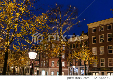 night time in amsterdam 121368359