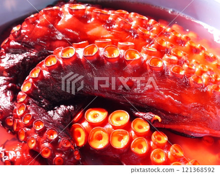 Fish shop in the market (octopus legs) Fish shop in the market (octopus legs) 121368592