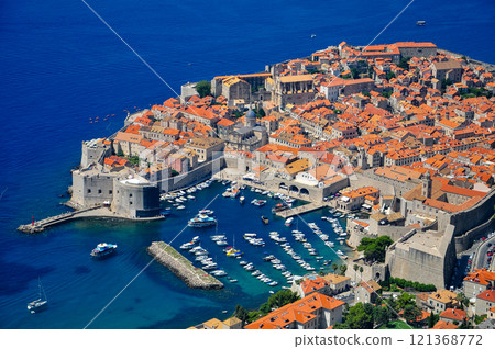 從 Srd 山欣賞杜布羅夫尼克的壯麗景色 從 Srd 山欣賞杜布羅夫尼克的壯麗景色 121368772