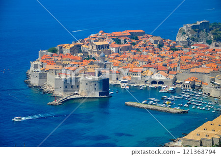 Spectacular view of Dubrovnik from Mount Srd 121368794
