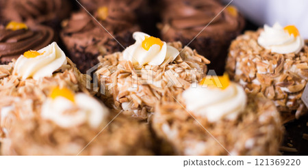 Delicious cakes with hazelnut cream 121369220