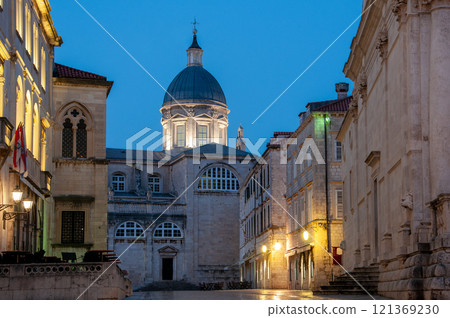 Beautiful night view of the Old Town of Dubrovnik Beautiful night view of the Old Town of Dubrovnik 121369230