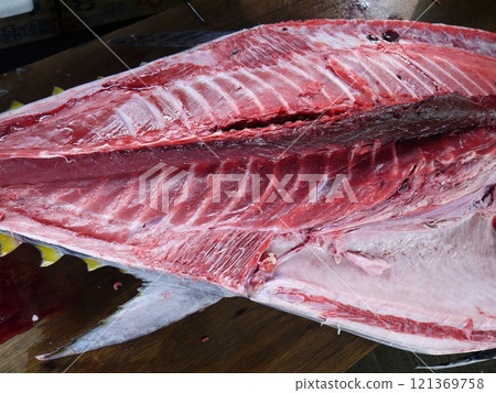 鮪魚拆解工作 121369758