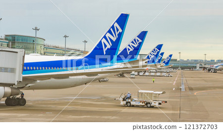 ANA logo (vertical stabilizer of passenger aircraft) ANA logo (vertical stabilizer of passenger aircraft) 121372703
