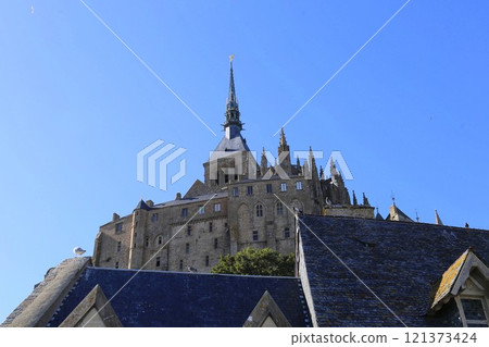 藍天和聖米歇爾山修道院 121373424