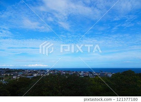 Sagami Bay as seen from Oiso Castle Park (Oiso Town, Kanagawa Prefecture) Sagami Bay as seen from Oiso Castle Park (Oiso Town, Kanagawa Prefecture) 121377180