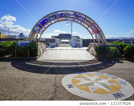 Symbolic Gate Kojima Tourist Port on the Seto Inland Sea (Kurashiki City, Okayama Prefecture) Symbolic Gate Kojima Tourist Port on the Seto Inland Sea (Kurashiki City, Okayama Prefecture) 121377626