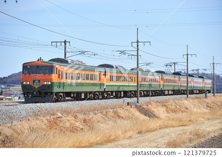 上越線 八木原澀川 JR東日本 185系 OM03編組(大宮)草津 上越線 八木原澀川 JR東日本 185系 OM03編組(大宮)草津 121379725