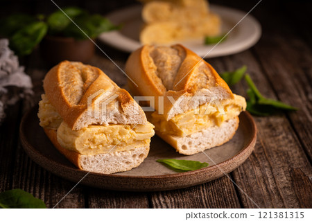 Spanish potato omelette sandwich 121381315