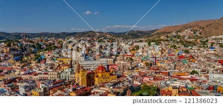 Large panorama of the cityscape of Guanajuato, Mexico 121386023