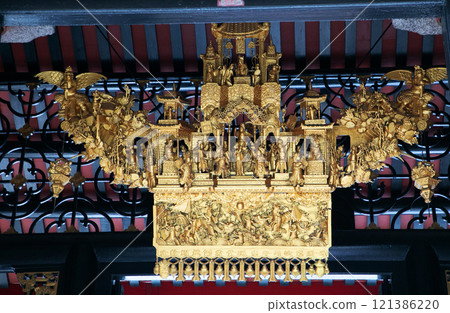 old Taoist chinese buddhist temple 121386220