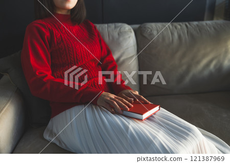 在工作室拍攝的肖像集 121387969