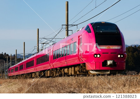 Uetsu Main Line Limited Express Inaho E653 Series Uetsu Main Line Limited Express Inaho E653 Series 121388023