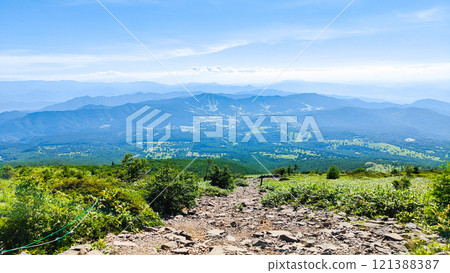 夏季攀登什葉派、貓岳(從貓嶽山頂眺望菅平高原) 夏季攀登什葉派、貓岳(從貓嶽山頂眺望菅平高原) 121388387