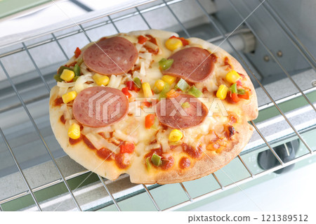 Pizza 121389512