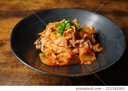 使用國產豬肉製作的辣豬肉泡菜 121392061