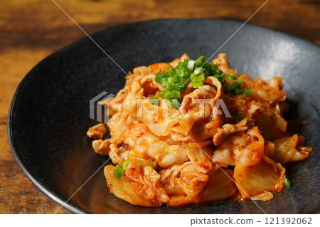 Spicy pork kimchi made with domestic pork 121392062