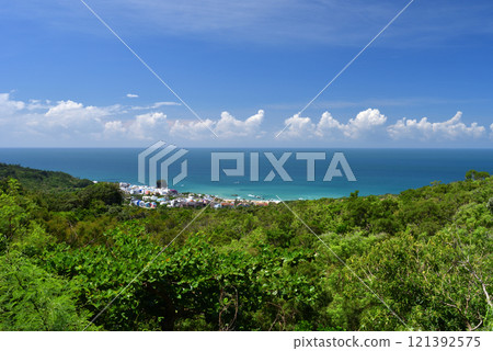 蔚藍海岸自然風景和鄉村的建築 蔚藍海岸自然風景和鄉村的建築 121392575