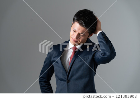 Middle-aged male lawyer failure Middle-aged male lawyer failure 121393908