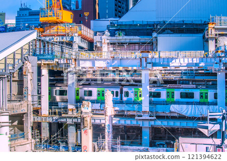 Tokyo cityscape in Japan: End of the year... Farewell to the west exit of Shibuya Station... A huge steel frame and a mysterious pillar can be seen in front of the Yamanote Line = 22nd 121394622