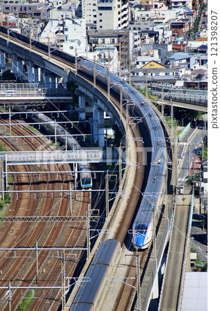 連接東京與新潟、富山、金澤...上越/北陸新幹線[E7系列/W7系列] 121398207