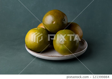 Navel Chocolate Oranges. 121399864