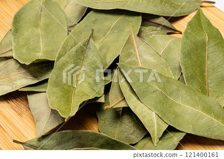 Leaves of Laurie 121400161