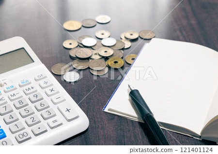 家庭辦公桌：熟悉的文具和計算工具 121401124