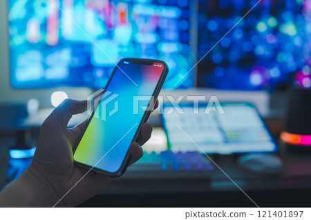 Man with smartphone 121401897