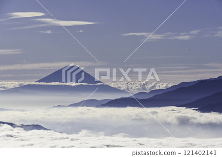 初冬的塔卡博基高原,一片雲海 初冬的塔卡博基高原,一片雲海 121402141