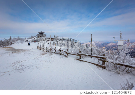 Korea Winter atop Deogyusan Mountain at Deogyusan National Park near Muju, South Korea. 121404672
