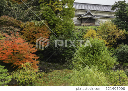 金澤城堡Tamsenin Maru花園裡的秋葉 金澤城堡Tamsenin Maru花園裡的秋葉 121405008