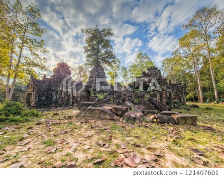 Banteay Bei Wat temple in Angkor, Cambodia 121407601