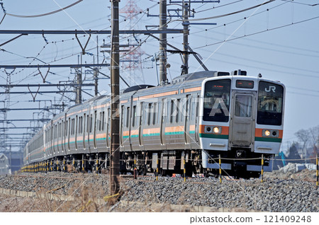 Tohoku Main Line Higashiwashimiya-Kurihashi JR East 211 series A27 train (Takasaki) 121409248