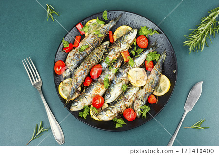 Baked sardine fish. 121410400