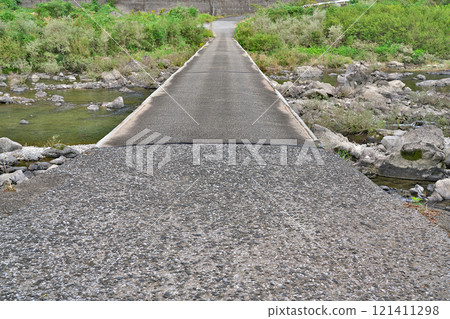[Kamimiya Submerged Bridge (Shimanto River)] Kamimiya, Shimanto-cho, Takaoka-gun, Kochi Prefecture 121411298