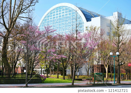 Sapporo Factory Atrium Building on the Nagayama Memorial Park side 121412721