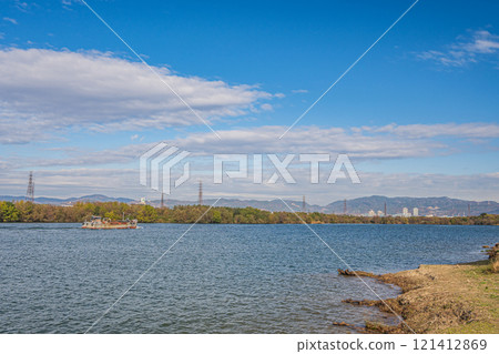 枚方市的冬季淀川風光 枚方市的冬季淀川風光 121412869