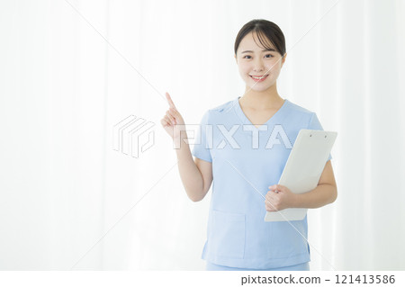 有醫療記錄的護士 121413586