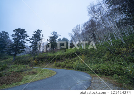 Autumn scenery around Shibu Pass in Nagano and Gunma prefectures 121414274