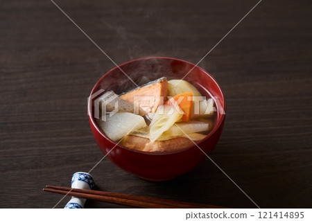 配料豐富的三平湯 121414895