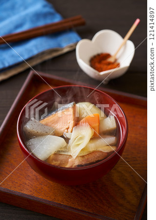 配料豐富的三平湯 121414897