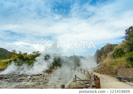 Unzen Hell, where steam rises from the hot springs in Unzen, Nagasaki Prefecture 121419809