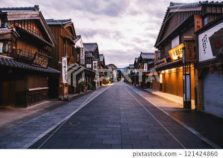 [Okage Yokocho] Beautiful scenery at dusk 121424860