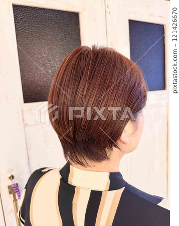 Gray hair dye highlights + warm color short! Gray hair dye highlights + warm color short! 121426670
