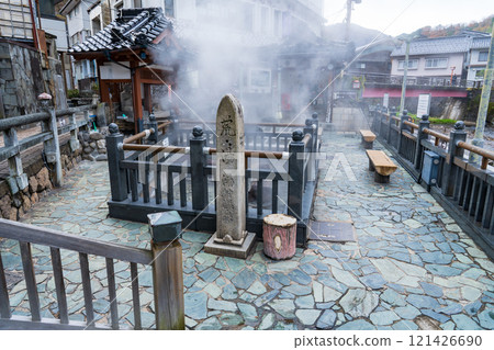 兵庫縣新溫泉町湯村溫泉 熱氣騰騰的溫泉 121426690